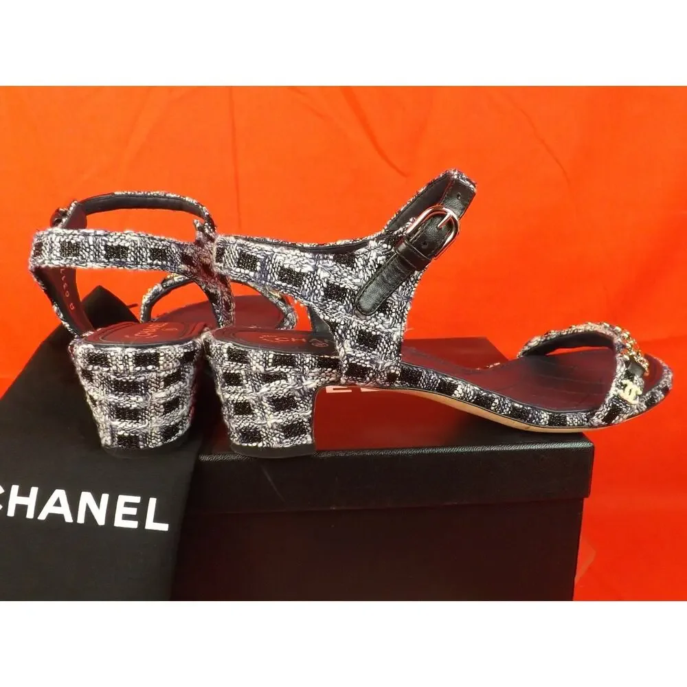 CHANEL G31705 BLUE TWEED GOLD CHAIN CC PEARL LOGO SANDALS LOW HEEL PUMPS 39.5 9